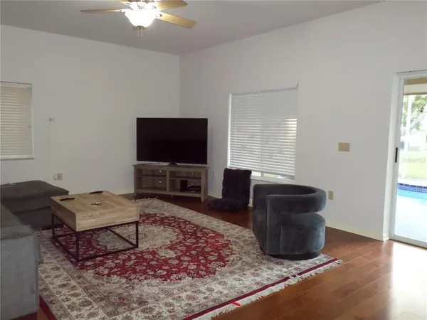 $4,000 | 19407 Sandy Springs Circle, Lutz, FL 33558