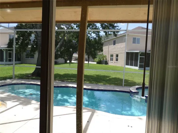 $4,000 | 19407 Sandy Springs Circle, Lutz, FL 33558