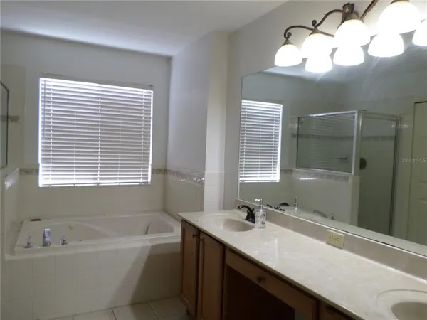 $4,000 | 19407 Sandy Springs Circle, Lutz, FL 33558