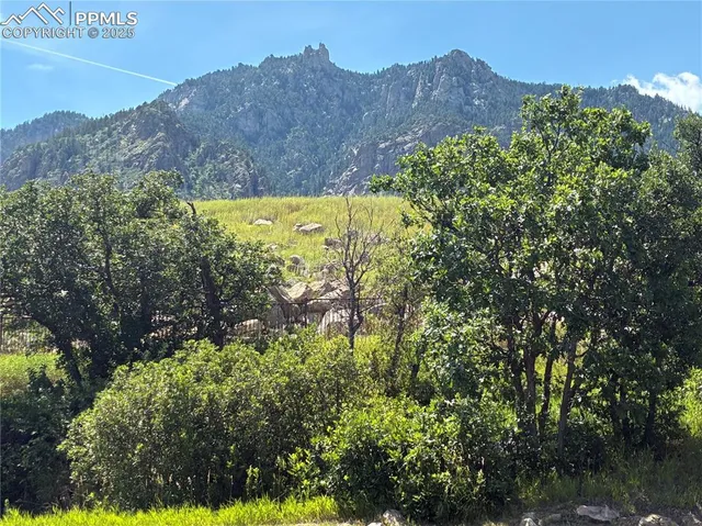 $1,298,000 | 4875 Willow Stone Heights, Colorado Springs, CO 80906