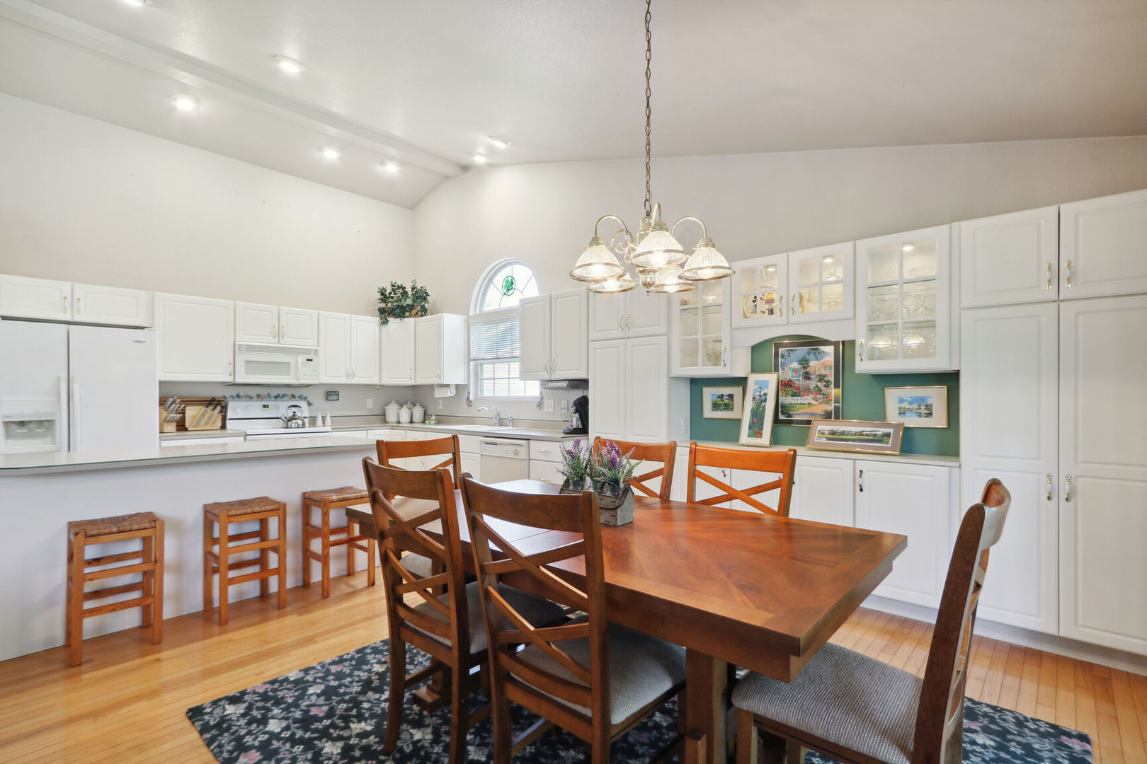 3602 Brook Ridge Circle Champaign, IL 61822 - Photo 6 of 29 Gallery Image 6