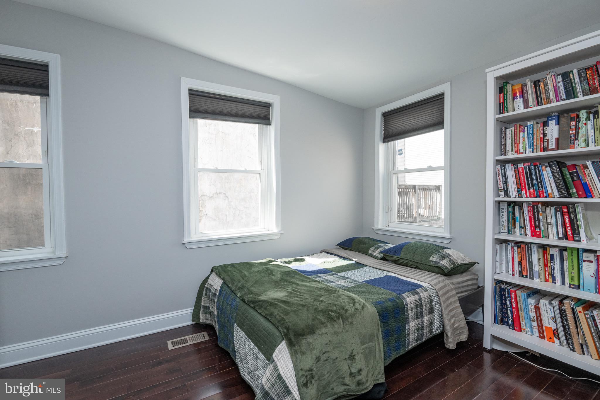 1929 Ellsworth Street Philadelphia, PA 19146 - Photo 16 of 46 2nd fl rear bedroom