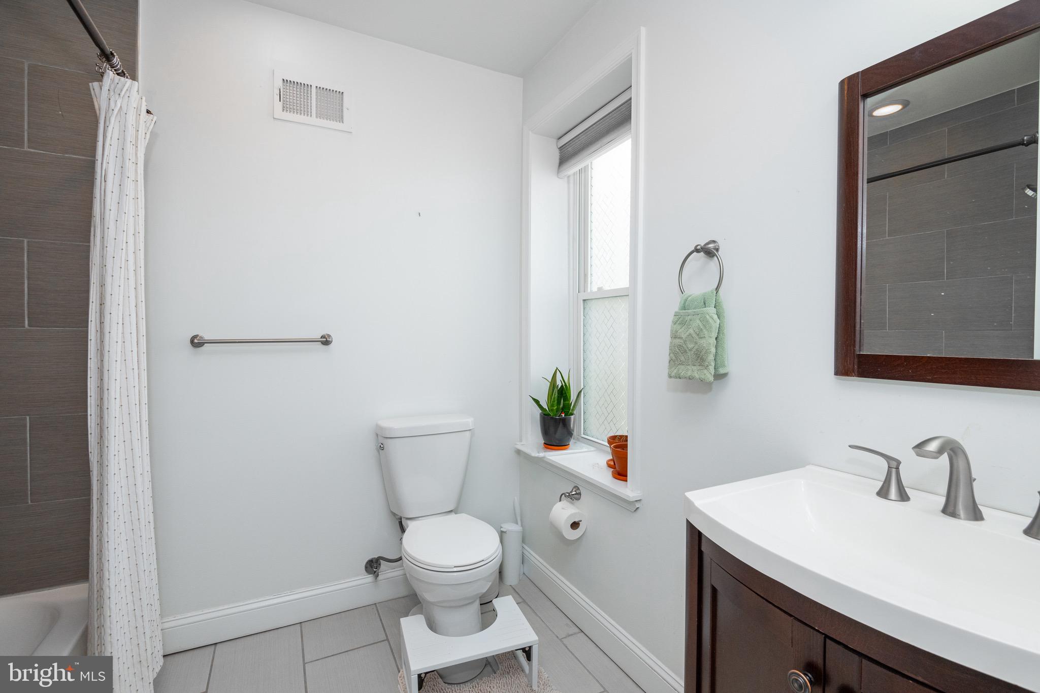 1929 Ellsworth Street Philadelphia, PA 19146 - Photo 20 of 46