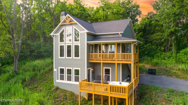 $719,900 | 2123 Megan Ridge Drive, Sevierville, TN 37876