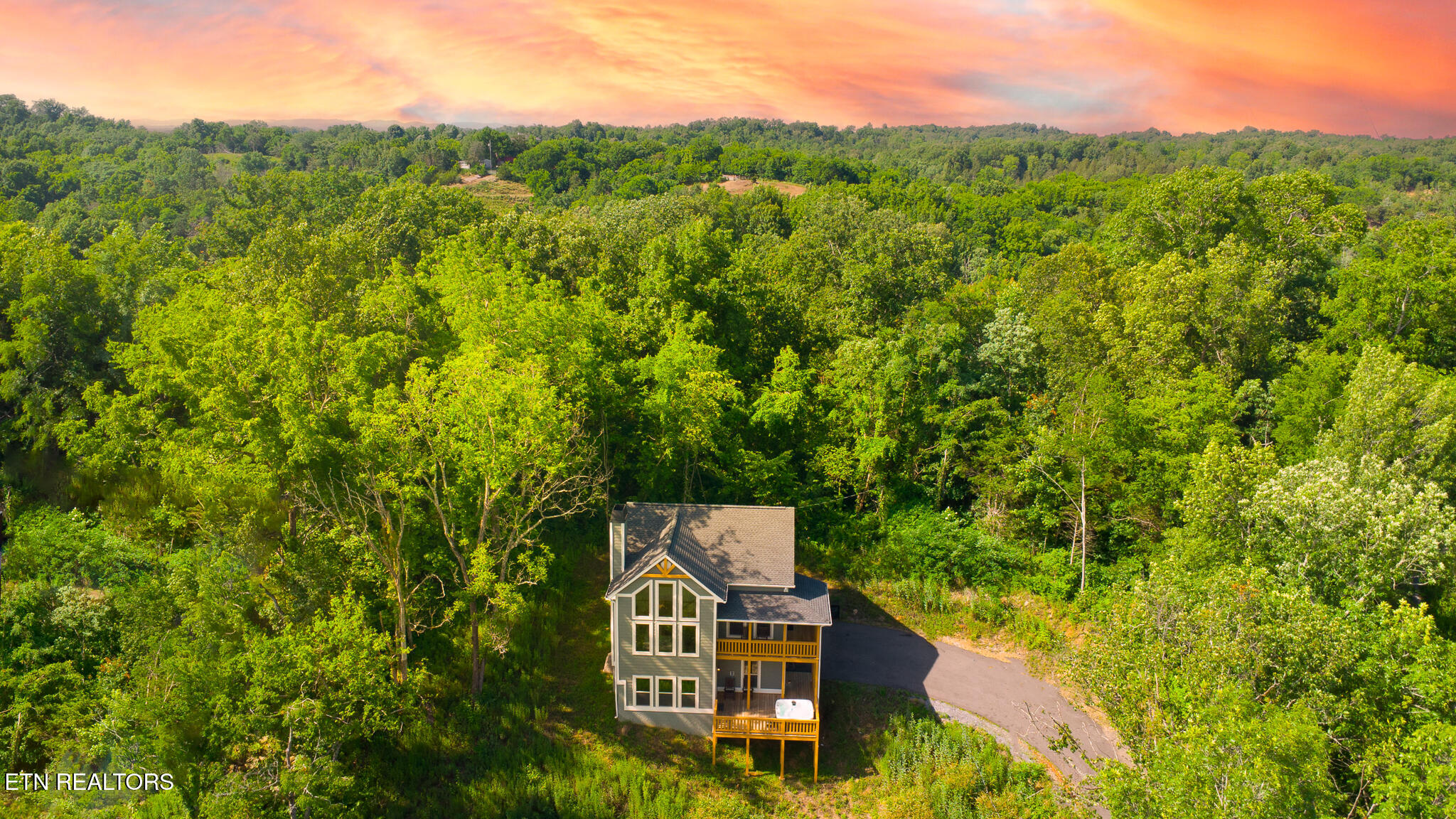 2123 Megan Ridge Drive Sevierville, TN 37876 - Photo 3 of 47 2123MeganRidge-5