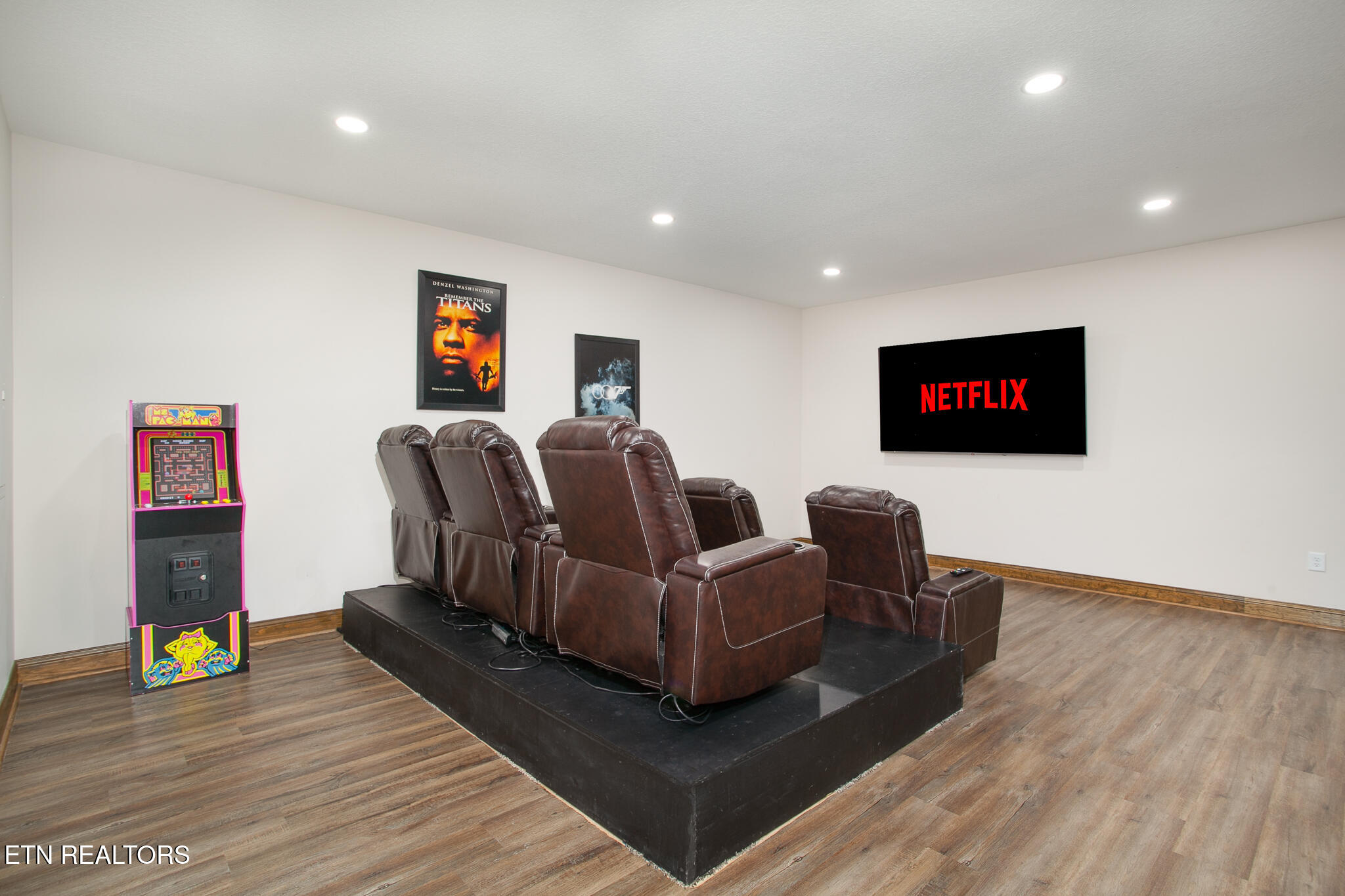 2123 Megan Ridge Drive Sevierville, TN 37876 - Photo 34 of 47 2123MeganRidge-13