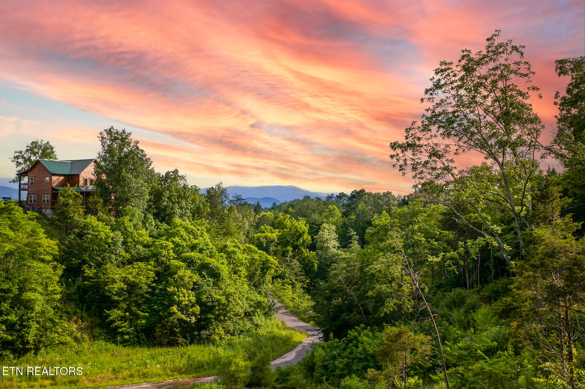 2123 Megan Ridge Drive Sevierville, TN 37876 - Photo 46 of 47 2123MeganRidge-54
