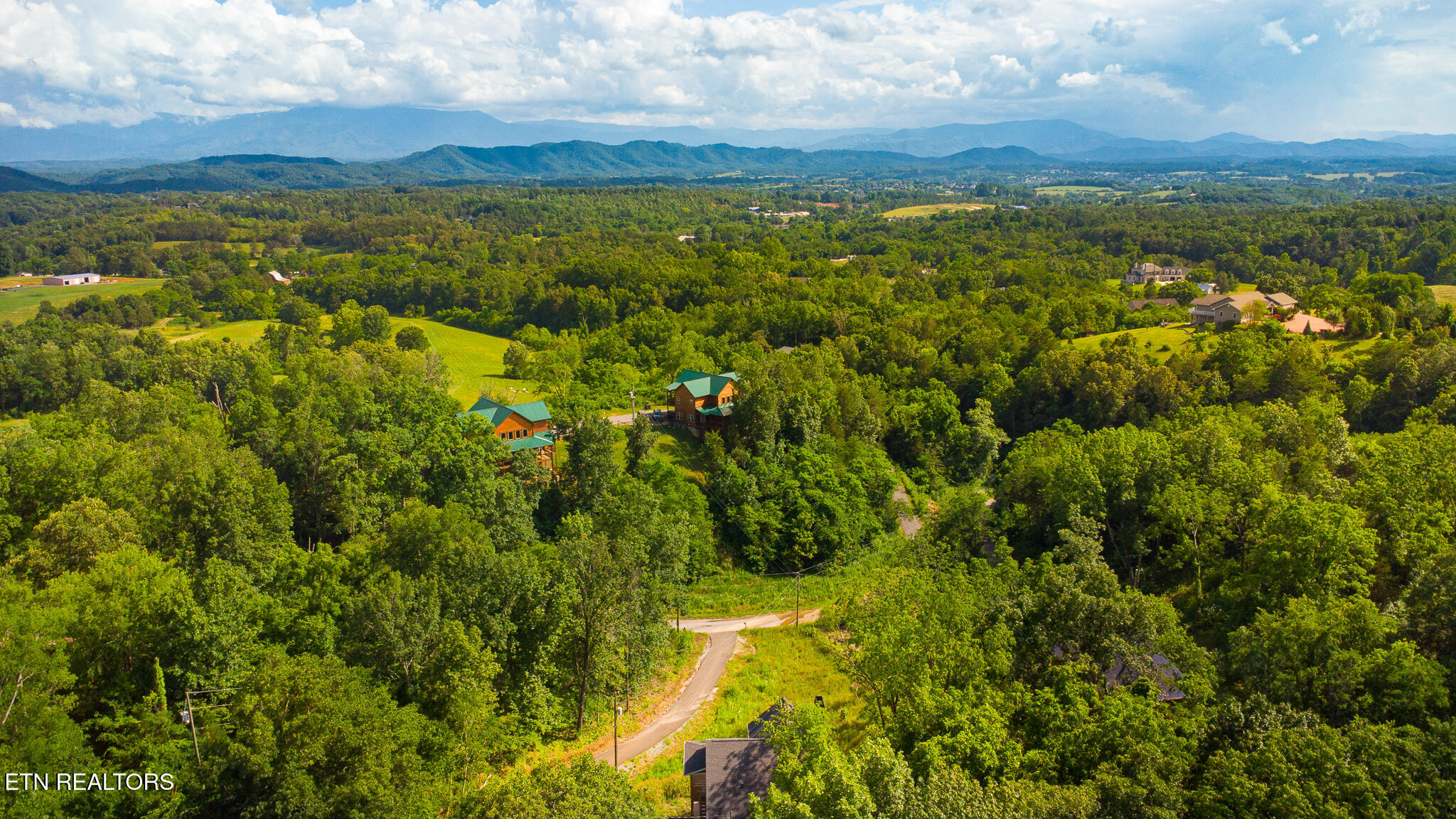 2123 Megan Ridge Drive Sevierville, TN 37876 - Photo 47 of 47 2123MeganRidge-6