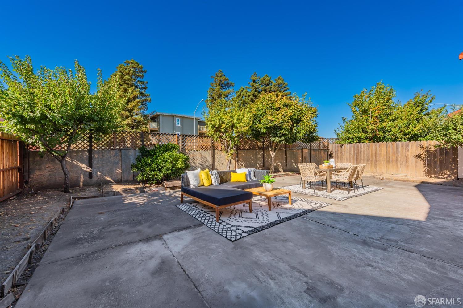 450 Cape Cod Drive San Leandro, CA 94578 - Photo 3 of 4