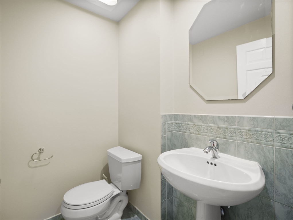 56 Spywood Road Sherborn, MA 01770 - Photo 22 of 42 Gallery Image 22