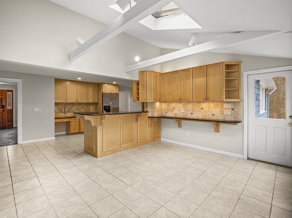 56 Spywood Road Sherborn, MA 01770 - Photo 8 of 42 Gallery Image 8
