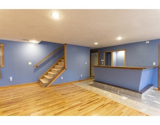 71 Windward Road Lowell, MA 01852 - Photo 7 of 28 Gallery Image 7
