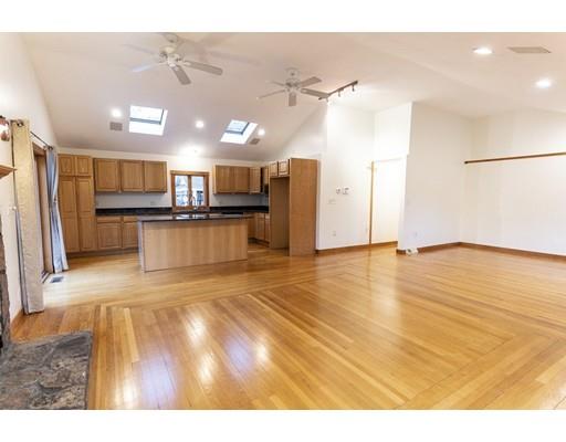 71 Windward Road Lowell, MA 01852 - Photo 8 of 28 Gallery Image 8