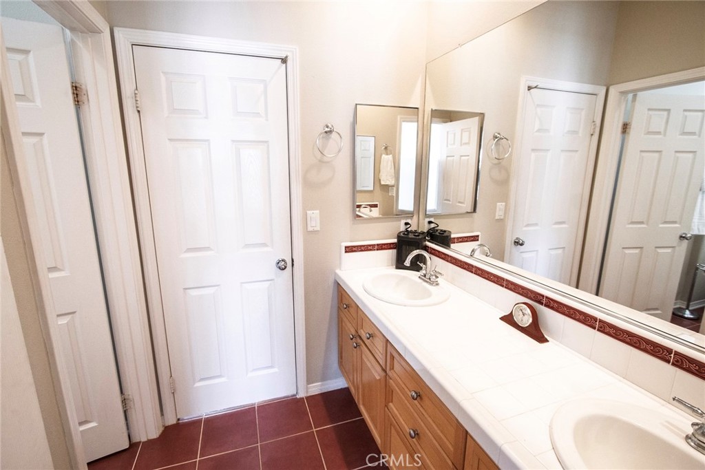 27027 Edgewater Lnr Valencia, CA 91355 - Photo 9 of 22