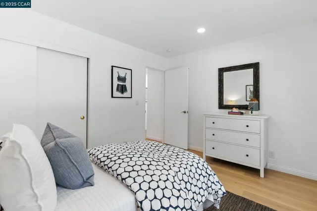 $1,995,000 | 1725 Spyglass Lane, Moraga, CA 94556