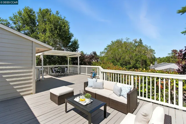 $1,995,000 | 1725 Spyglass Lane, Moraga, CA 94556