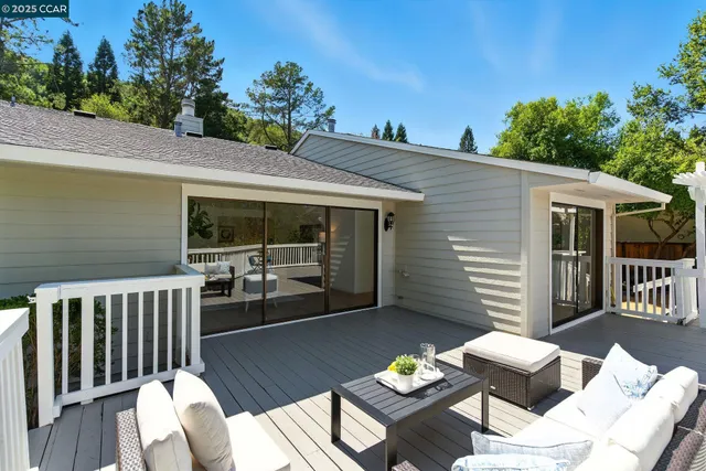 $1,995,000 | 1725 Spyglass Lane, Moraga, CA 94556