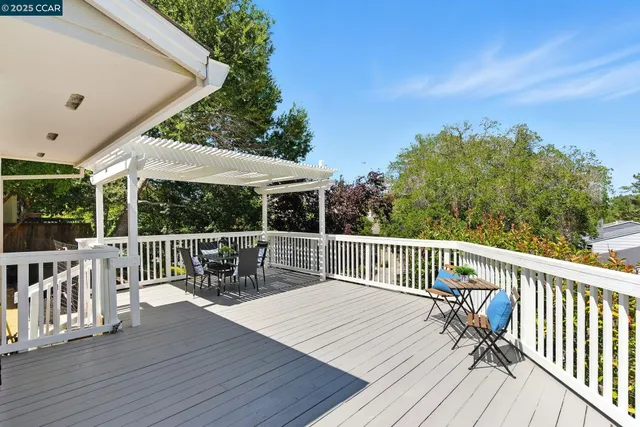 $1,995,000 | 1725 Spyglass Lane, Moraga, CA 94556