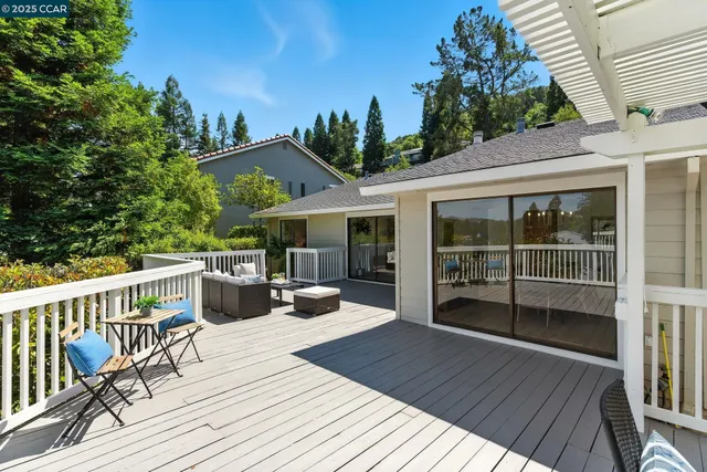 $1,995,000 | 1725 Spyglass Lane, Moraga, CA 94556