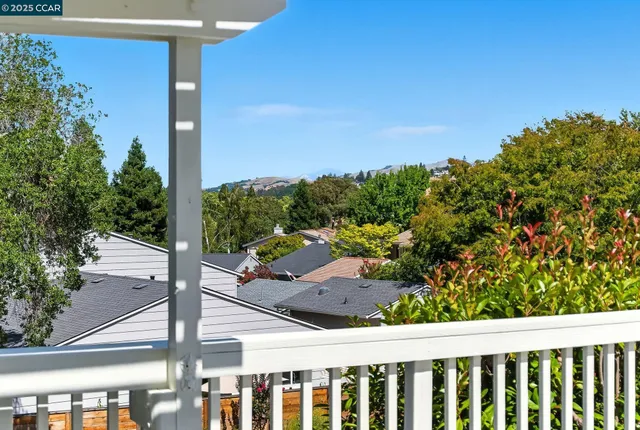 $1,995,000 | 1725 Spyglass Lane, Moraga, CA 94556