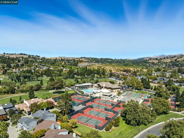 $1,995,000 | 1725 Spyglass Lane, Moraga, CA 94556