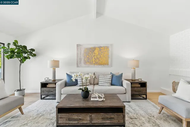 $1,995,000 | 1725 Spyglass Lane, Moraga, CA 94556