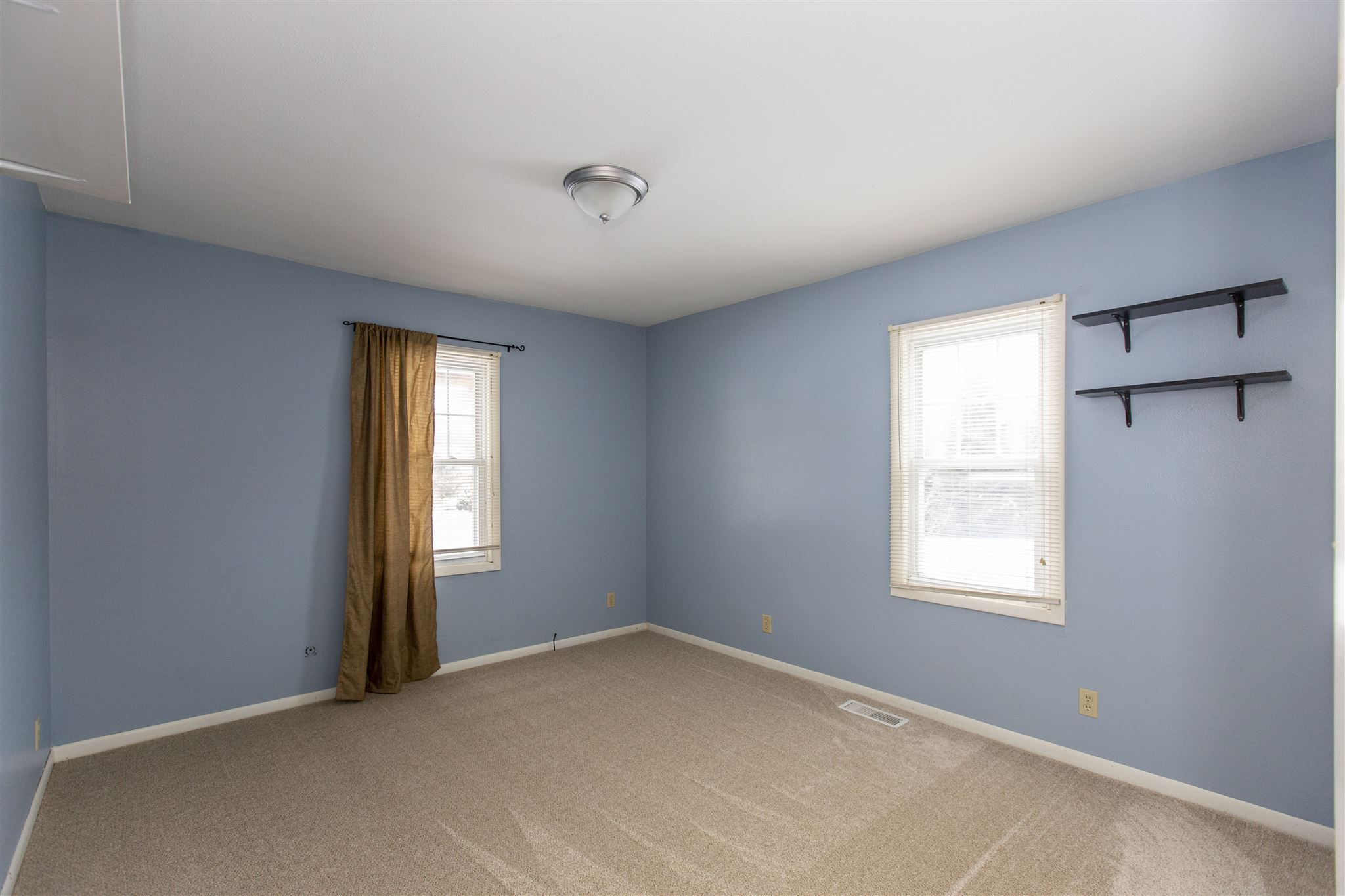 18360 Stateline Road South Bend, IN 46637 - Photo 13 of 36
