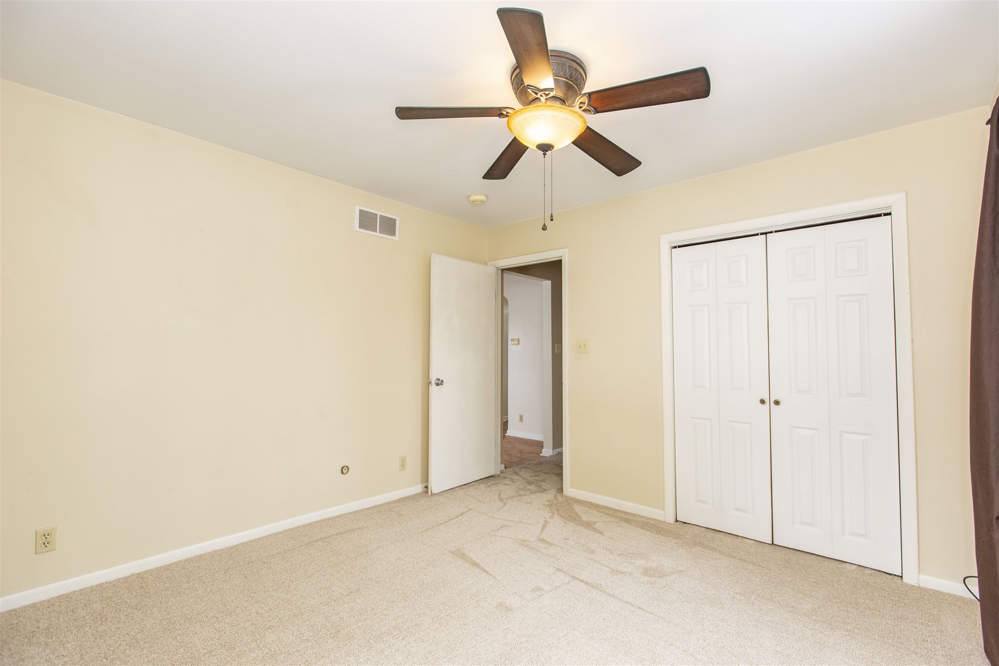 18360 Stateline Road South Bend, IN 46637 - Photo 10 of 36
