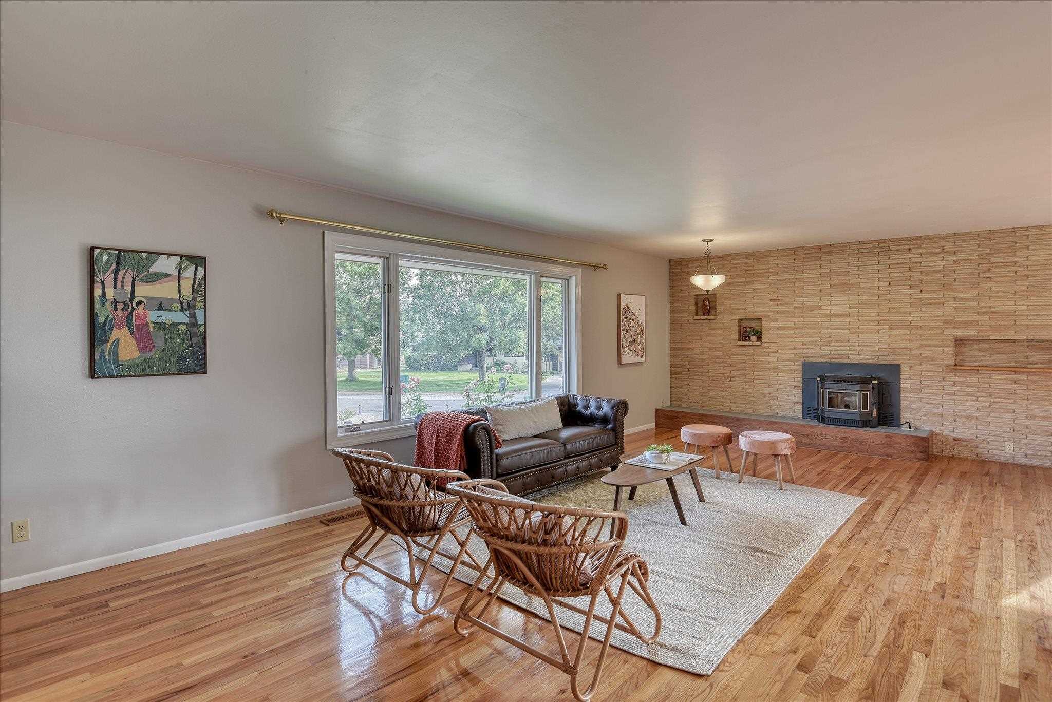 10509 East Chinook Road Spokane Valley, WA 99206 - Photo 2 of 50 Gallery Image 2