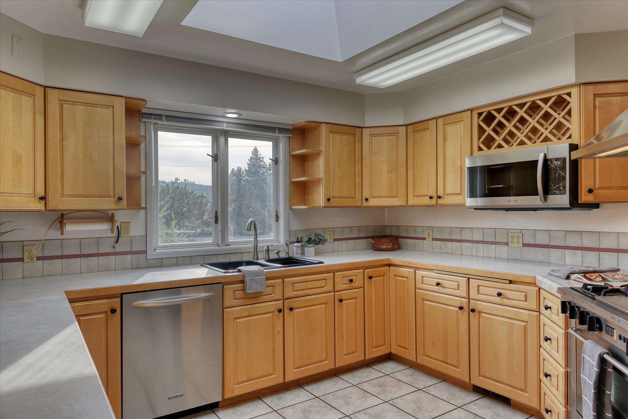 10509 East Chinook Road Spokane Valley, WA 99206 - Photo 12 of 50 Gallery Image 12