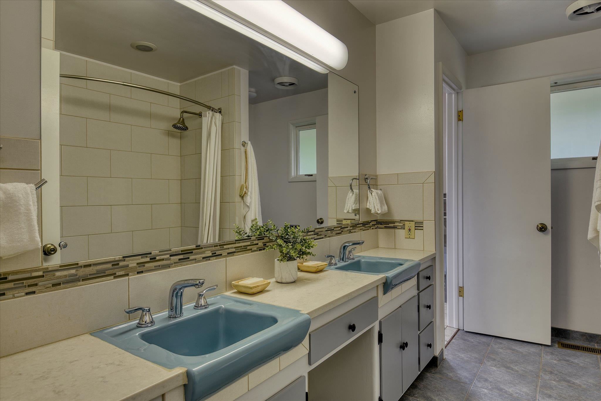 10509 East Chinook Road Spokane Valley, WA 99206 - Photo 16 of 50 Gallery Image 16
