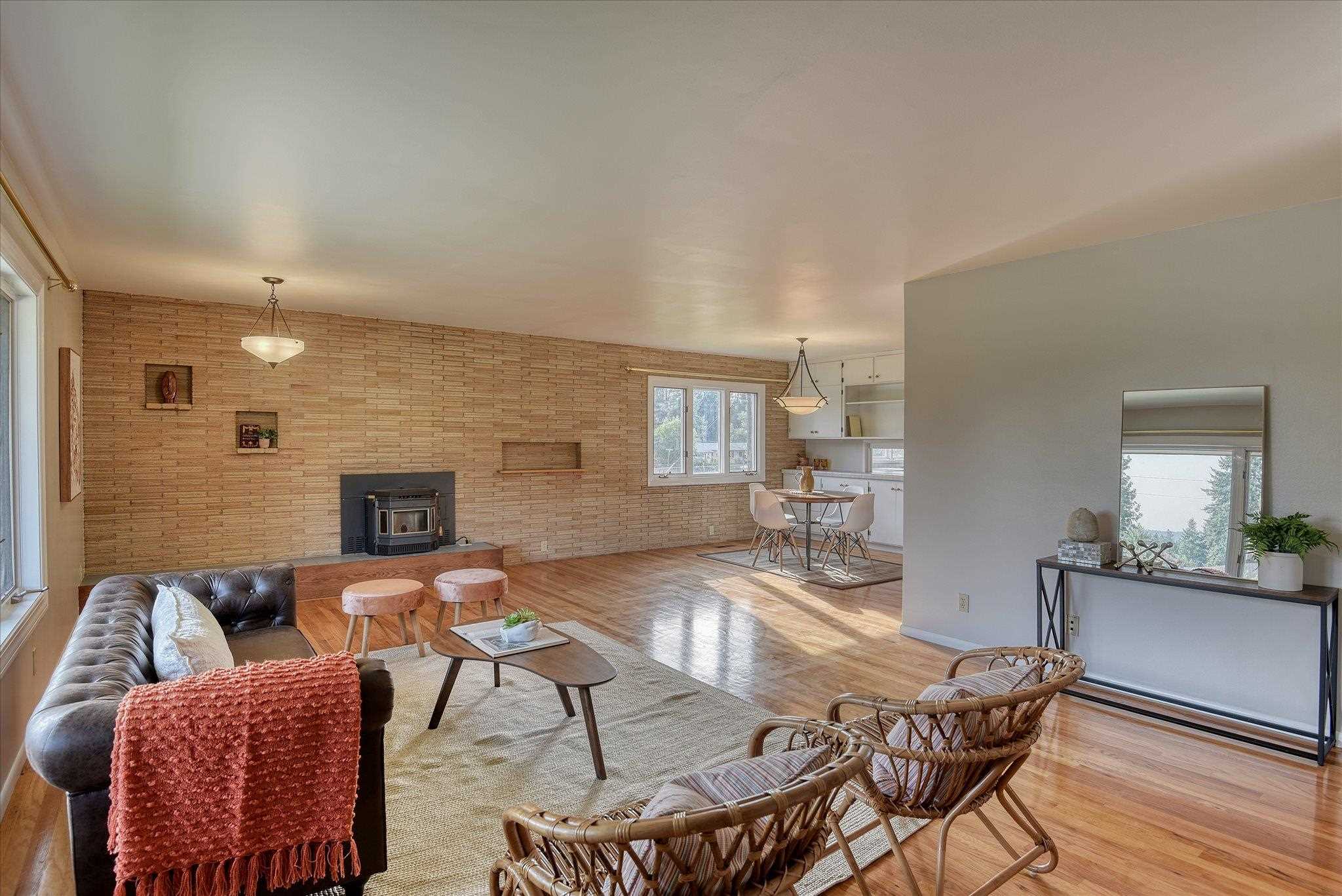 10509 East Chinook Road Spokane Valley, WA 99206 - Photo 3 of 50 Gallery Image 3