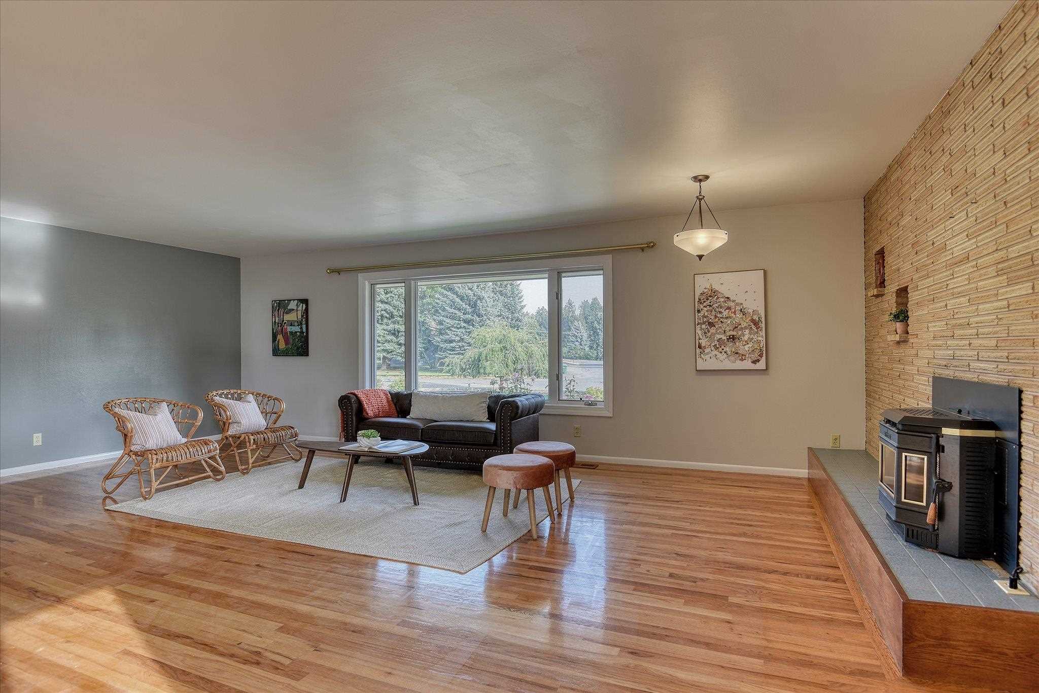 10509 East Chinook Road Spokane Valley, WA 99206 - Photo 4 of 50 Gallery Image 4