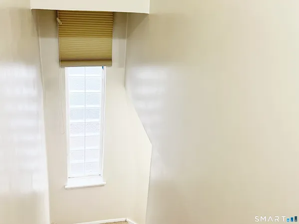 $199,900 | 94 Wakefield Circle, Unit 94, East Hartford, CT 06118