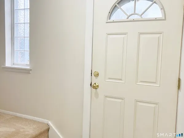 $199,900 | 94 Wakefield Circle, Unit 94, East Hartford, CT 06118