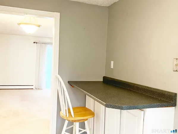 $199,900 | 94 Wakefield Circle, Unit 94, East Hartford, CT 06118