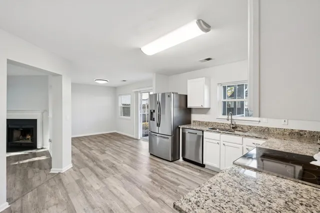 $2,650 | 8050 Long Shadow Lane, North Charleston, SC 29406