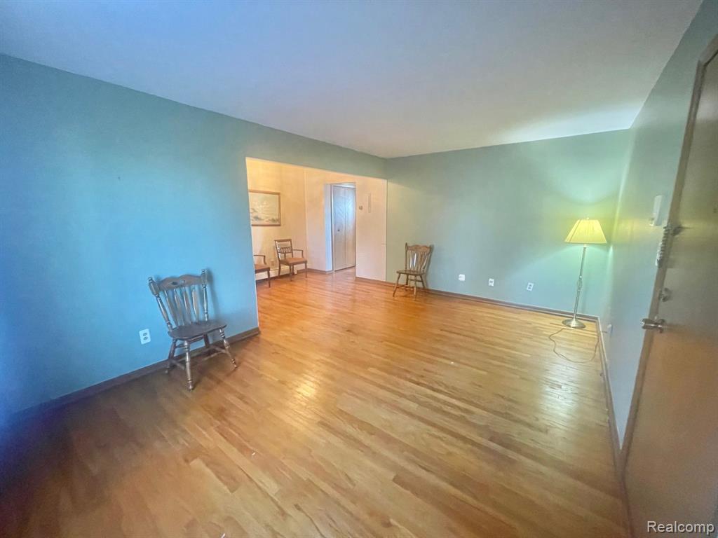 34500 Mulvey Road, Unit 1B Fraser, MI 48026 - Photo 4 of 13