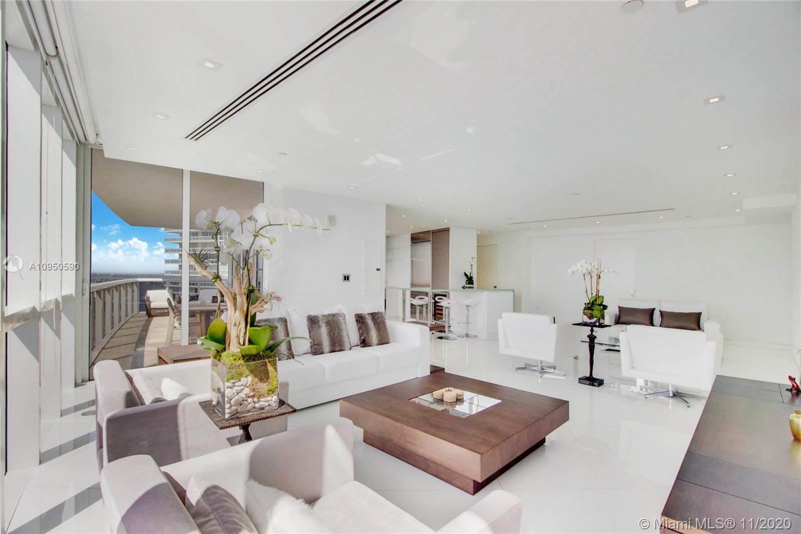 400 Alton Road, Unit 2001 Miami Beach, FL 33139 - Photo 5 of 19