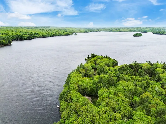 $779,000 | 282 Pierces Point Road, Windsor, ME 04363