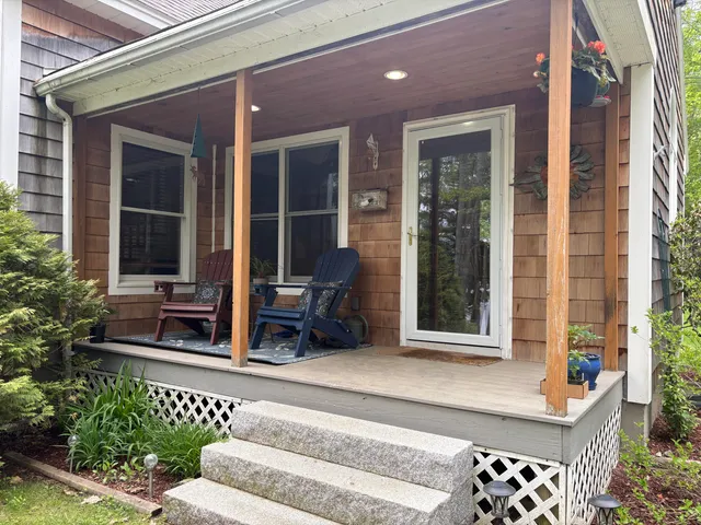 $779,000 | 282 Pierces Point Road, Windsor, ME 04363