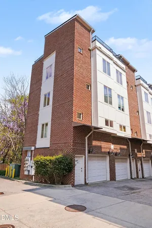 $588,000 | 400 West Rosemary Street, Unit 401, Chapel Hill, NC 27516