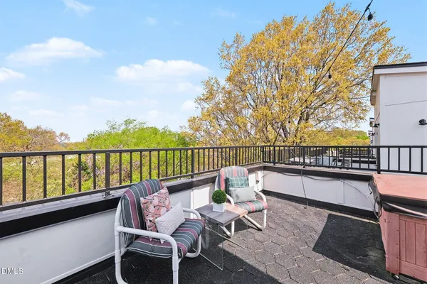 $588,000 | 400 West Rosemary Street, Unit 401, Chapel Hill, NC 27516