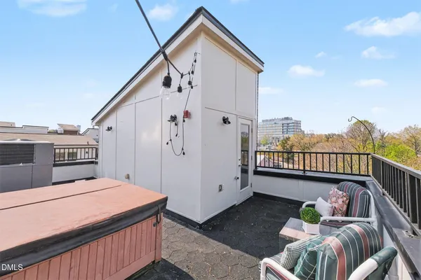 $588,000 | 400 West Rosemary Street, Unit 401, Chapel Hill, NC 27516