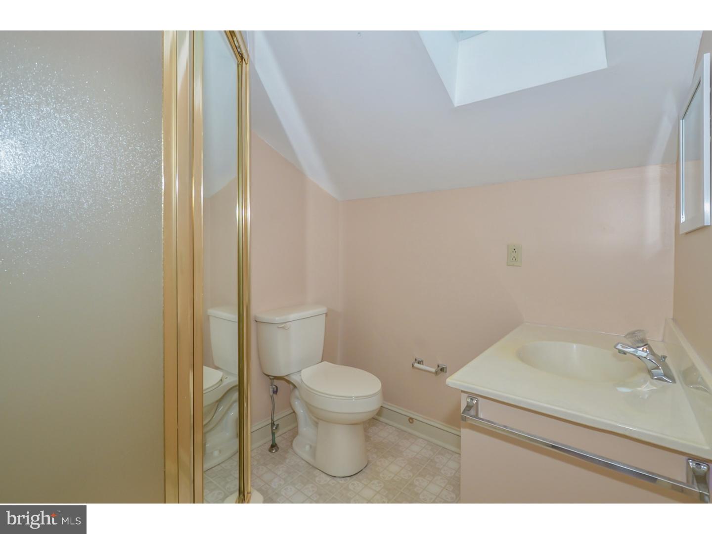 2834 Morris Road Lansdale, PA 19446 - Photo 16 of 25 Bathroom