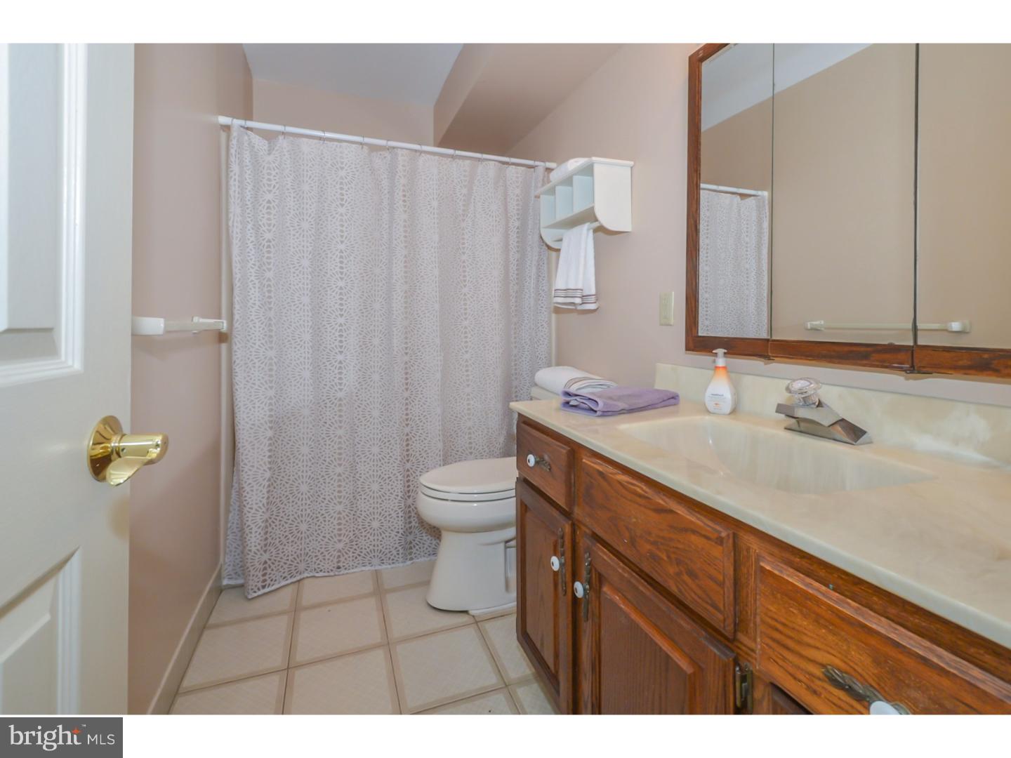 2834 Morris Road Lansdale, PA 19446 - Photo 19 of 25 Bathroom