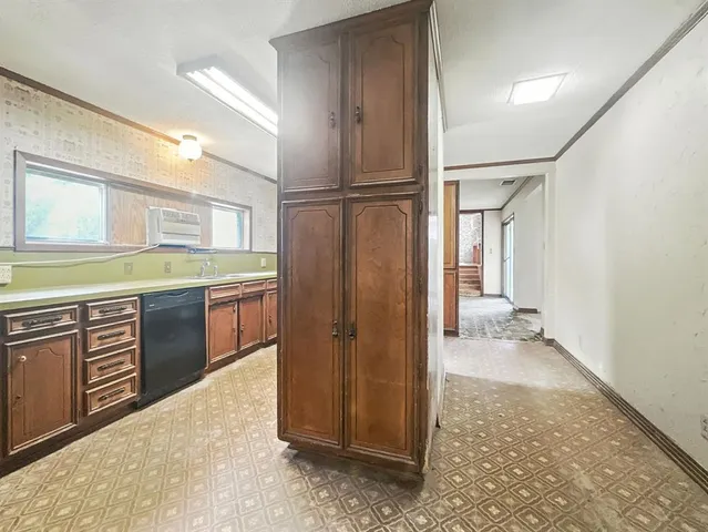 $125,000 | 601 East Henry Street, Hamilton, TX 76531