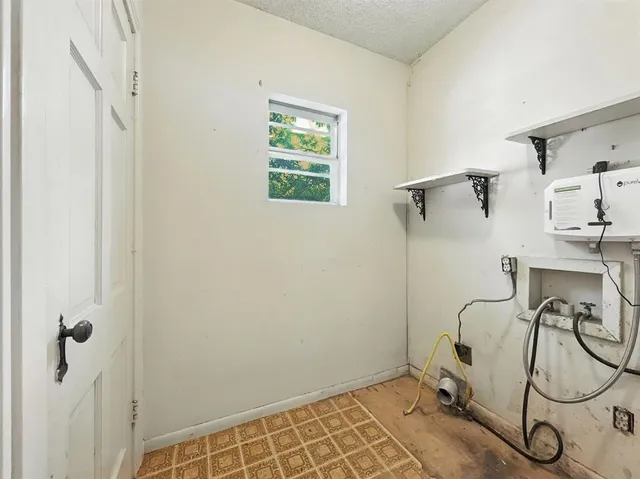 $125,000 | 601 East Henry Street, Hamilton, TX 76531