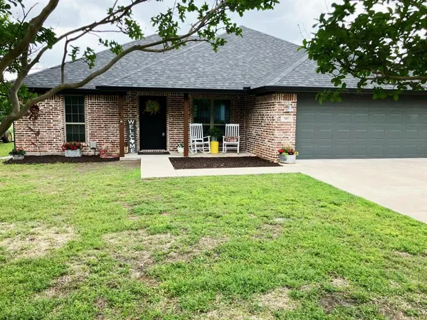 $276,000 | 101 East Whitewright Road, Savoy, TX 75479