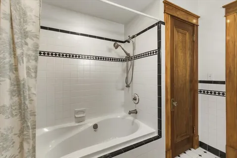 $1,229,000 | 2002 Ashwood Avenue, Nashville, TN 37212